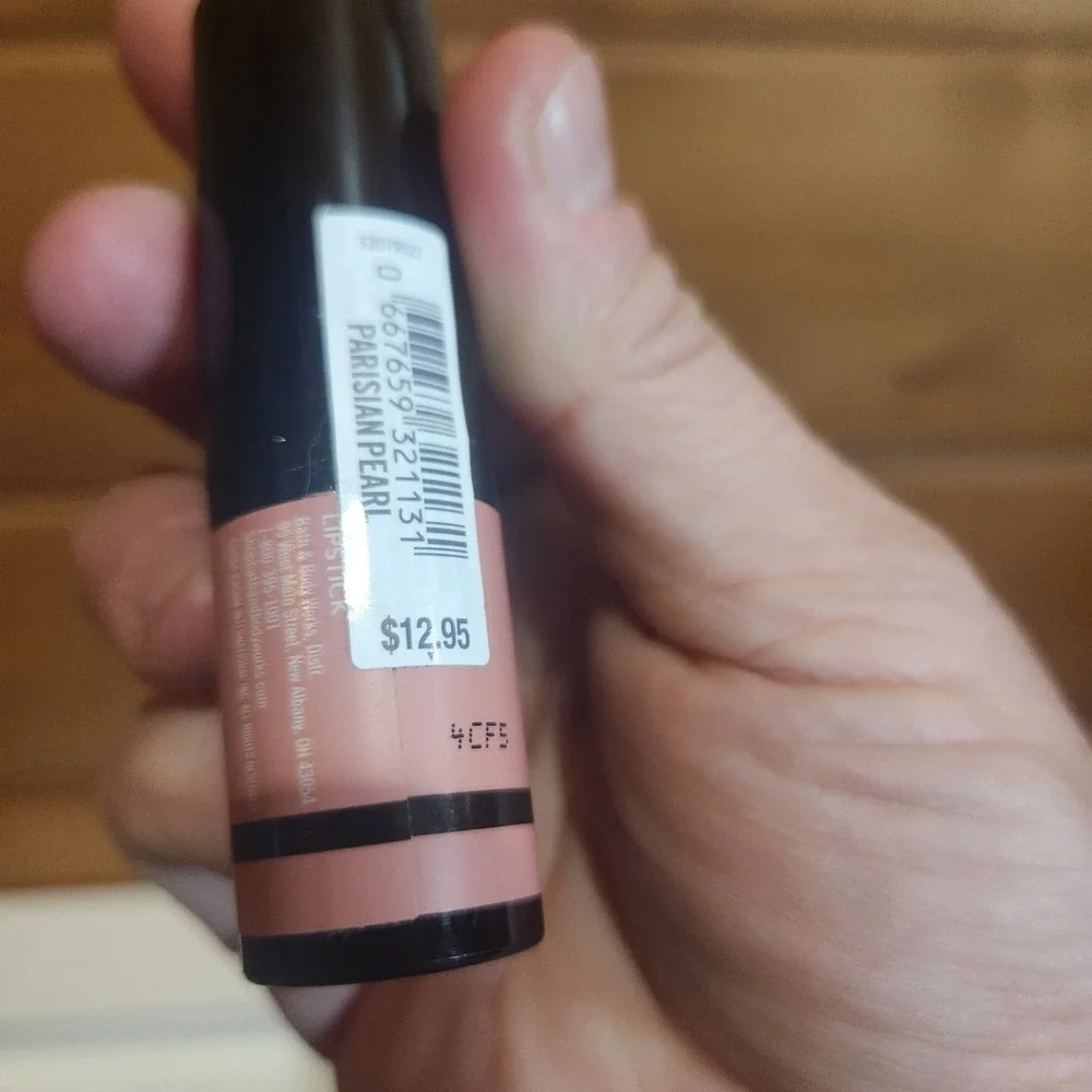 Bath & Body Works Parisian Pearl Emily‎ In Paris Lipstick 3.69g New & Sealed